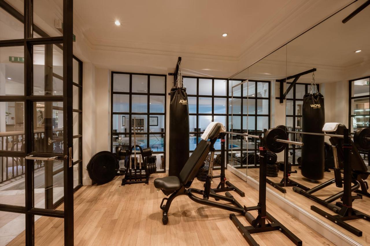 Schlosshotel Berlin Exteriör bild The gym at The Ivy Collection
