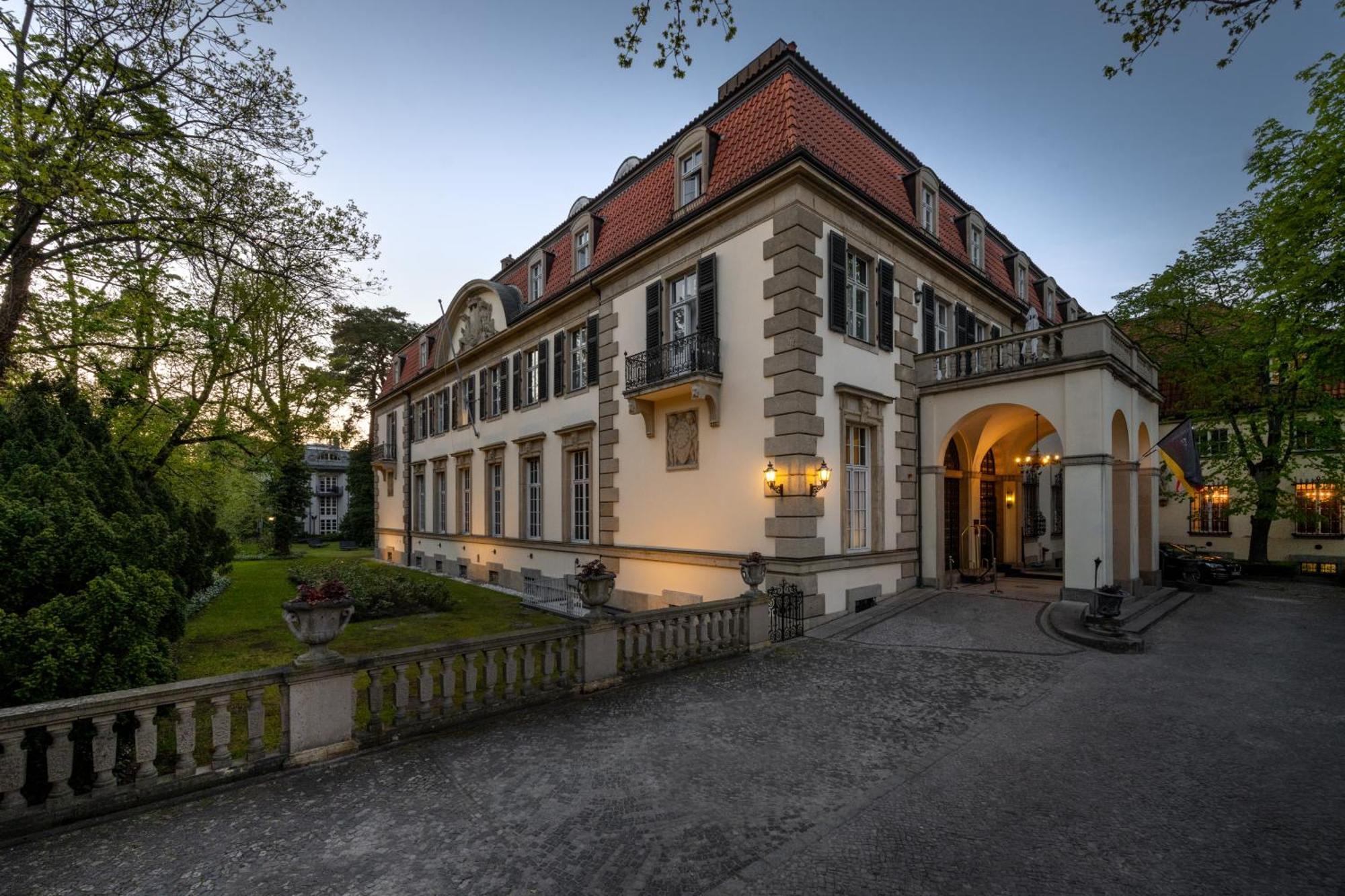 Schlosshotel Berlin Exteriör bild Villa Weißhaus
